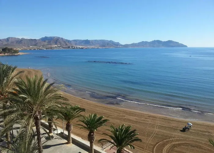 Economico Piso Para 6 Personas Al Lado De La Playa